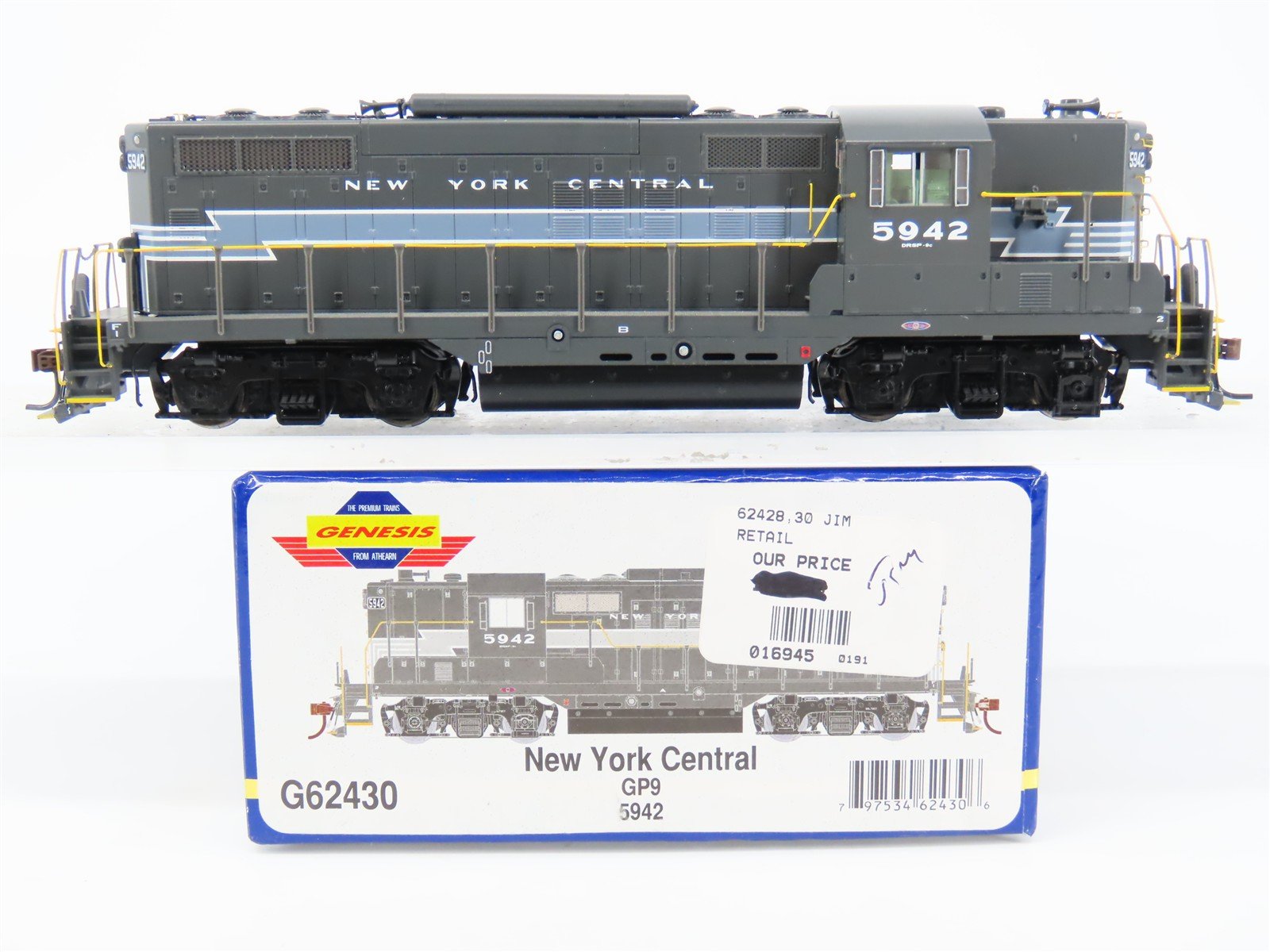 HO Athearn Genesis G62430 NYC New York Central GP9 Diesel #5942 wDCC & Sound