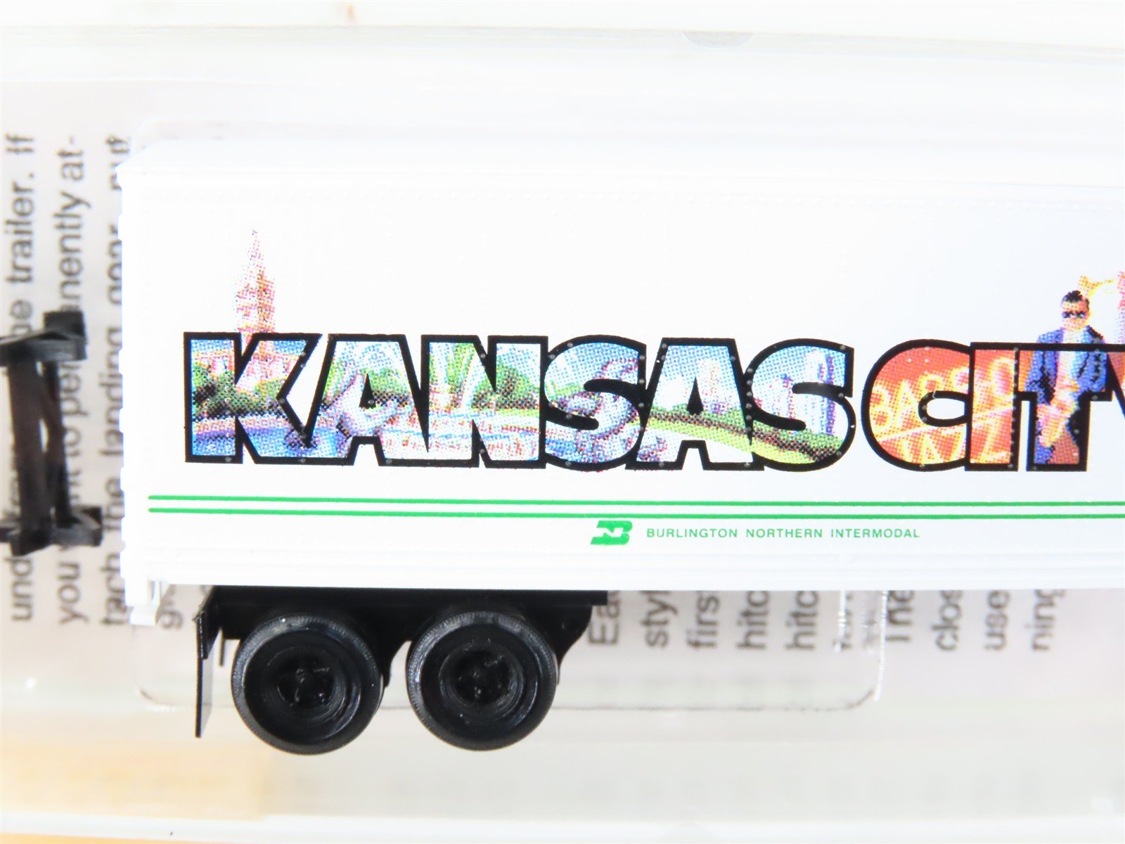 N Scale Micro-Trains MTL 67110 BN Intermodal Kansas City 45' Trailer #237895