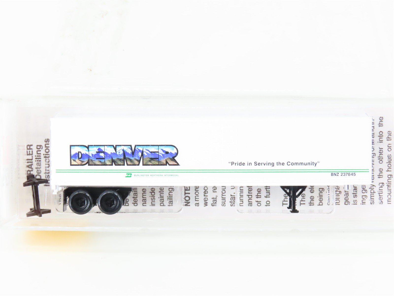 N Scale Micro-Trains MTL 67140 BN Intermodal Denver 45' Trailer #237845