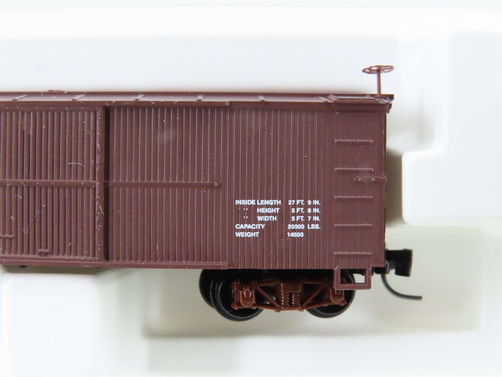 Nn3 Scale Micro-Trains MTL 15115 SR&RL Sandy River & Rangeley Lake Box Car #73