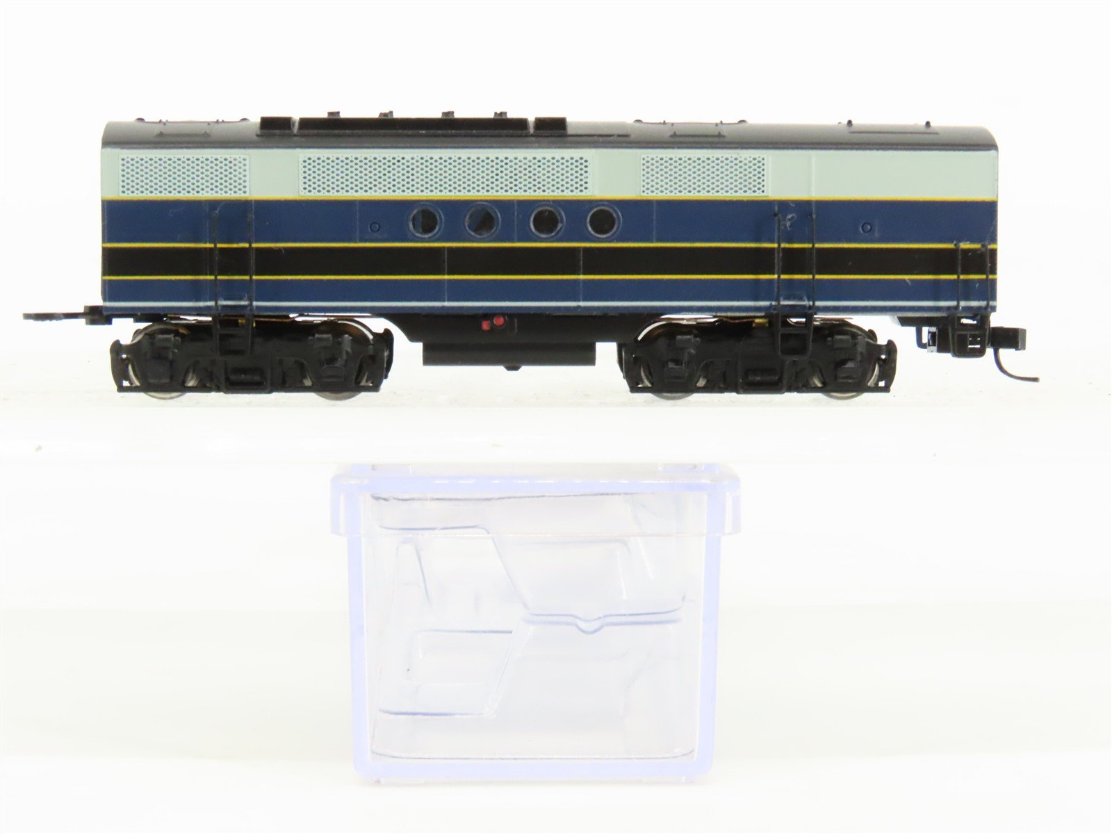 N Scale InterMountain Unlettered B&O Baltimore & Ohio EMD FTB Diesel No#
