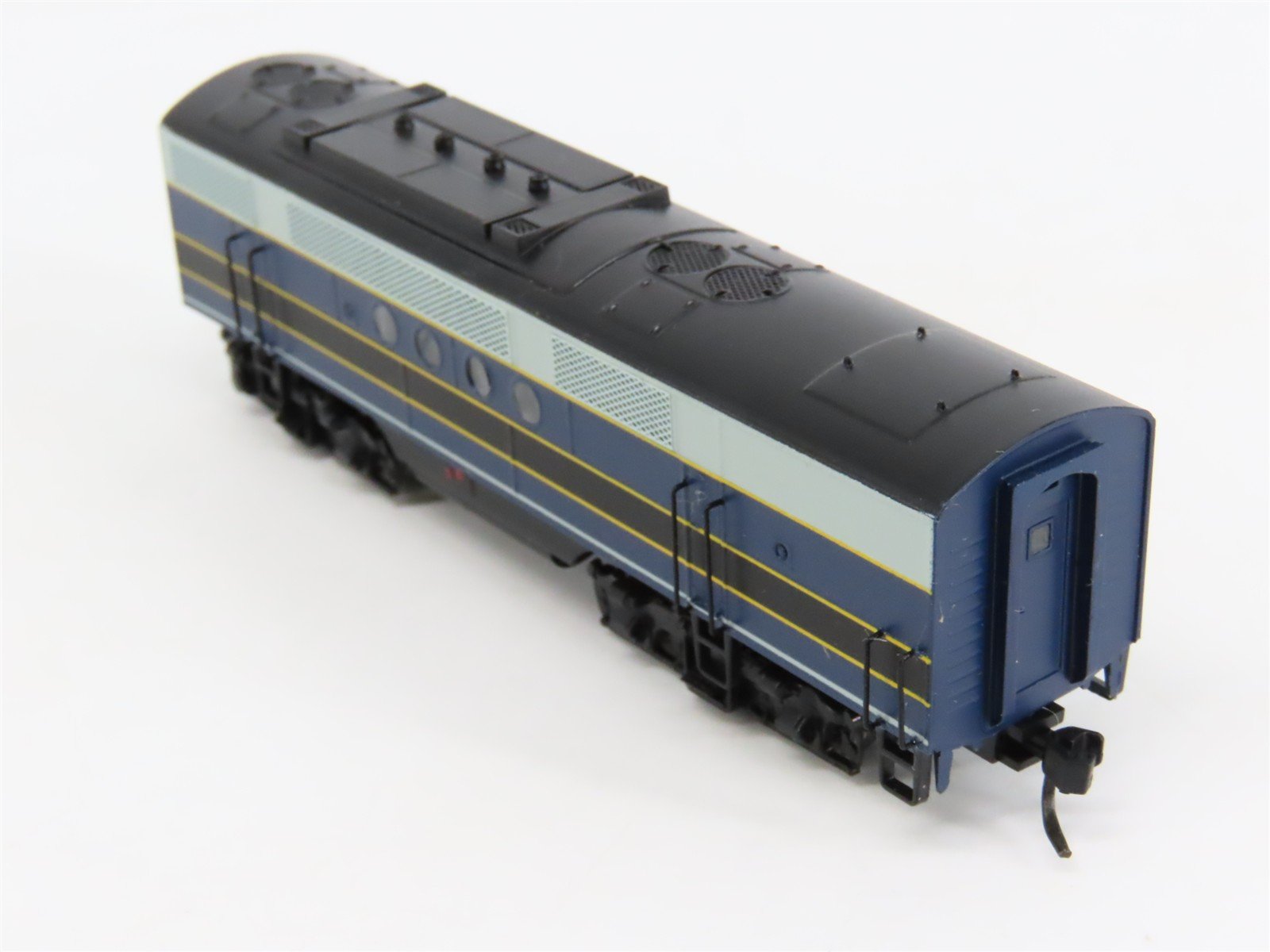 N Scale InterMountain Unlettered B&O Baltimore & Ohio EMD FTB Diesel No#