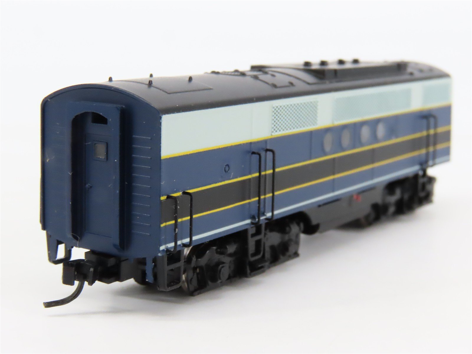 N Scale InterMountain Unlettered B&O Baltimore & Ohio EMD FTB Diesel No#