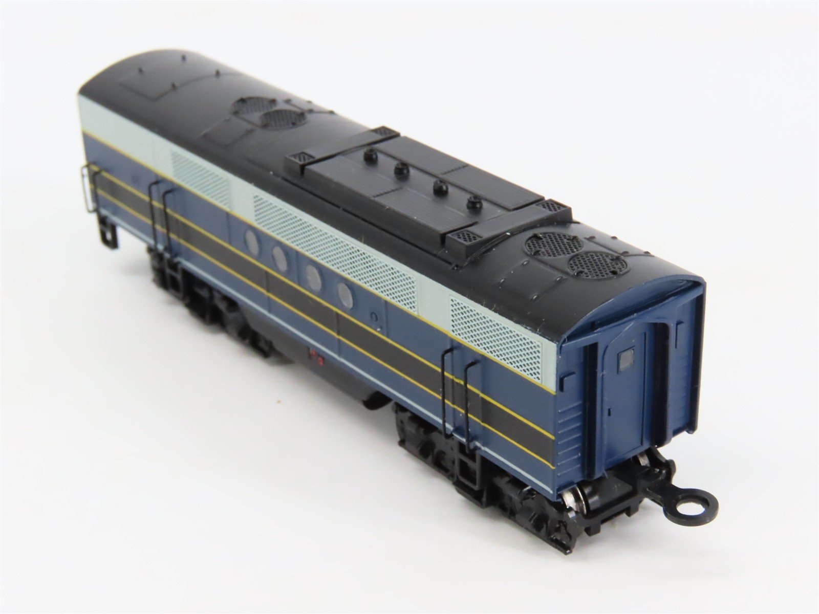 N Scale InterMountain Unlettered B&O Baltimore & Ohio EMD FTB Diesel No#
