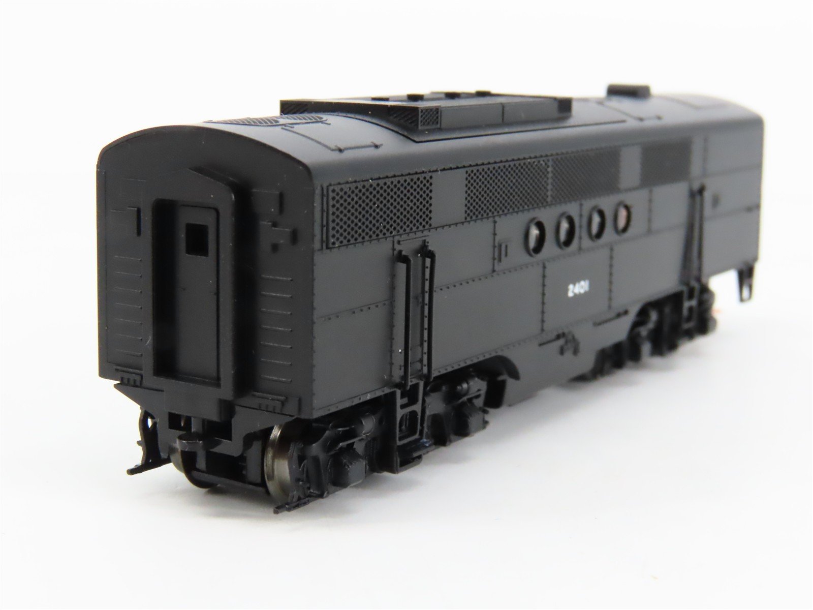 N Scale Micro-Trains MTL Unlettered NYC New York Central EMD FTB Diesel #2401