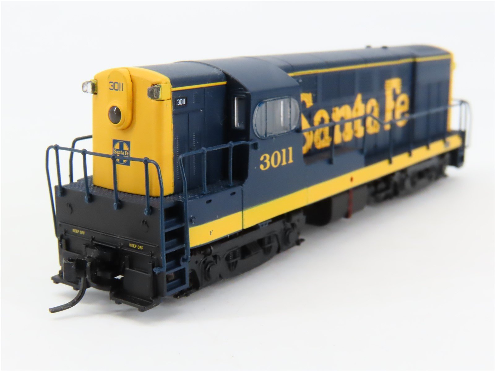 N Scale Atlas 52055 ATSF Santa Fe H16-44 Diesel Locomotive #3011