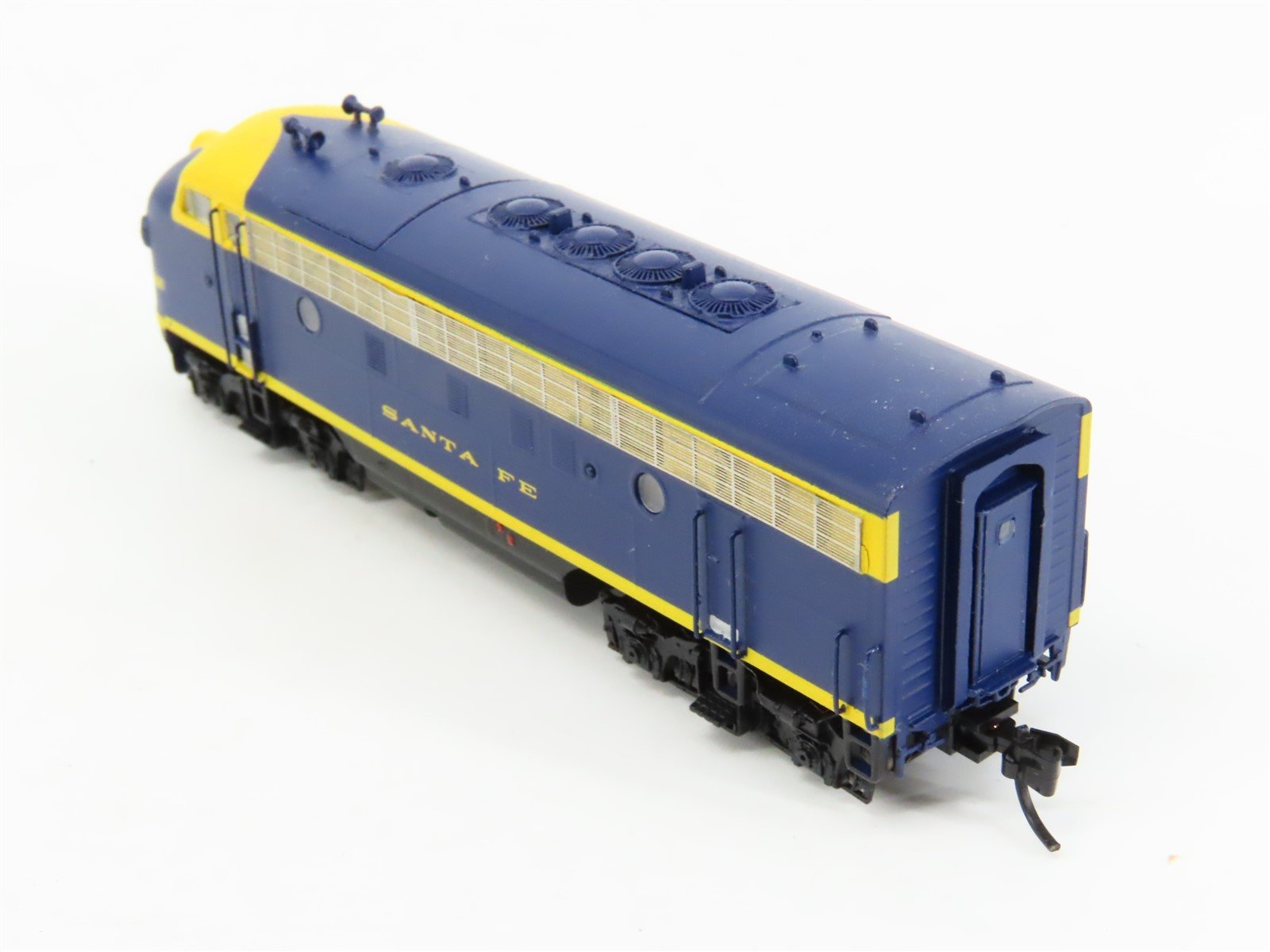 N Scale Intermountain 69217-01 ATSF Santa Fe F7A Diesel Locomotive #228