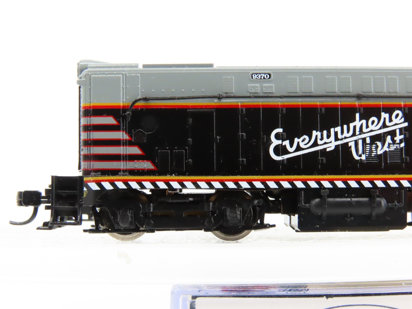 N Scale Atlas 51007 CBQ Burlington VO-1000 Diesel Locomotive #9370