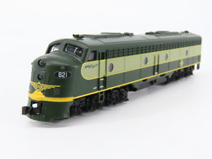 N Scale Life-Like 920-34074 ERIE Railroad EMD E8A Diesel Locomotive #821