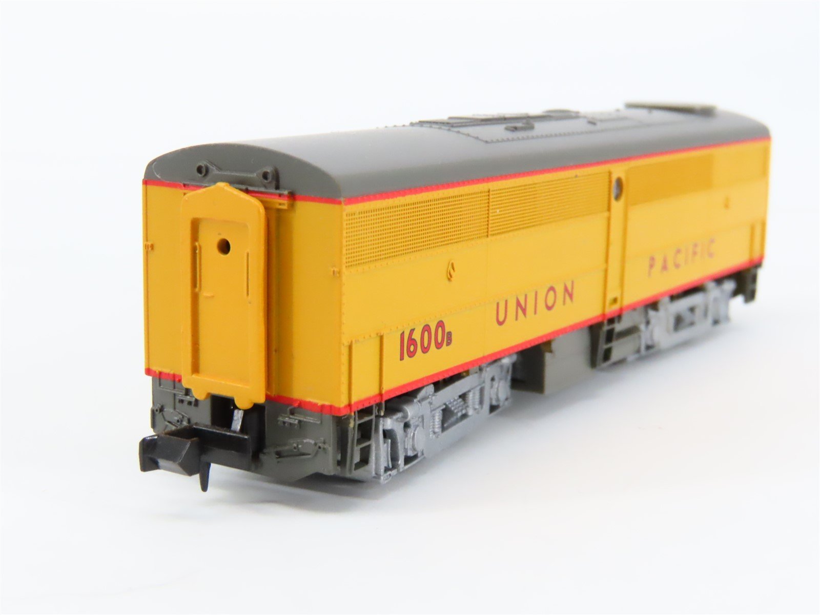N Scale Life-Like 7427 UP Union Pacific ALCO FB1 Diesel Locomotive #1600B