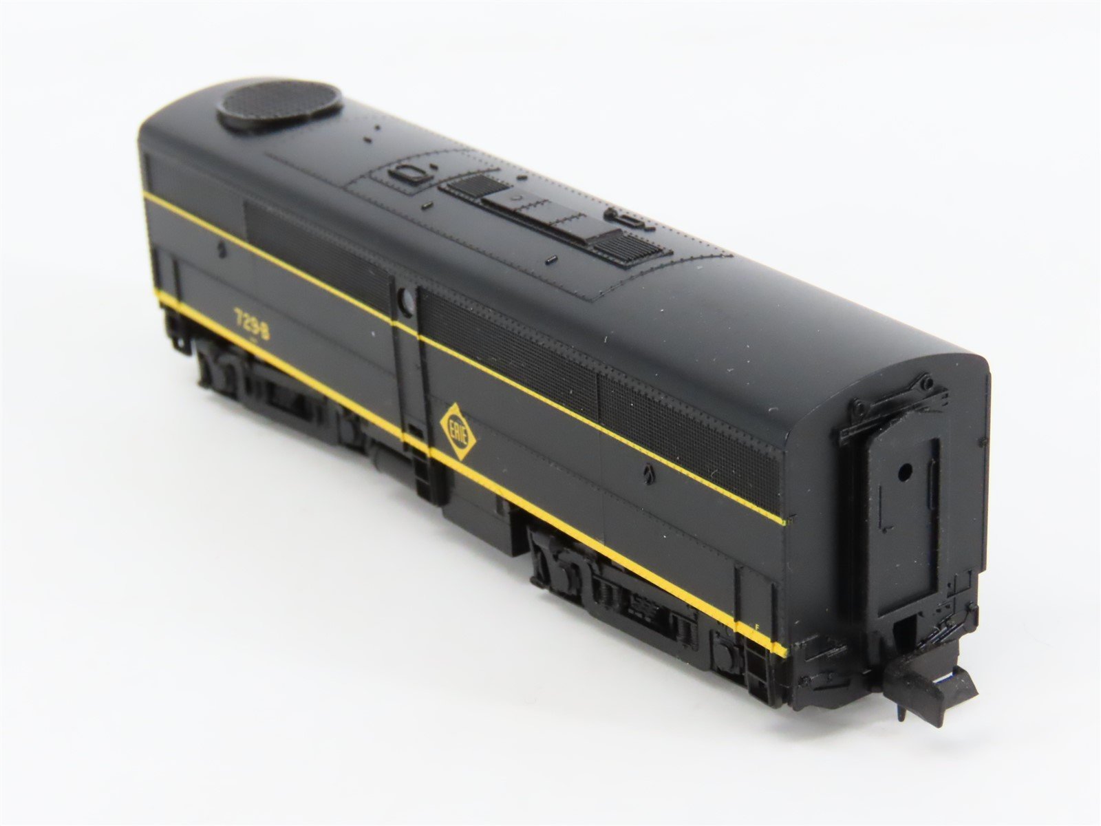 N Scale Life-Like 7416 ERIE Railroad ALCO FB1 Diesel Locomotive #729-B
