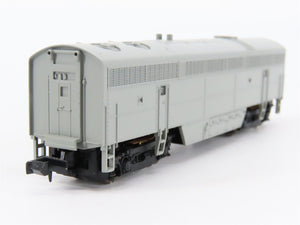 N Scale Life-Like 7229 Undecorated FM C-Liner B-Unit Diesel Locomotive