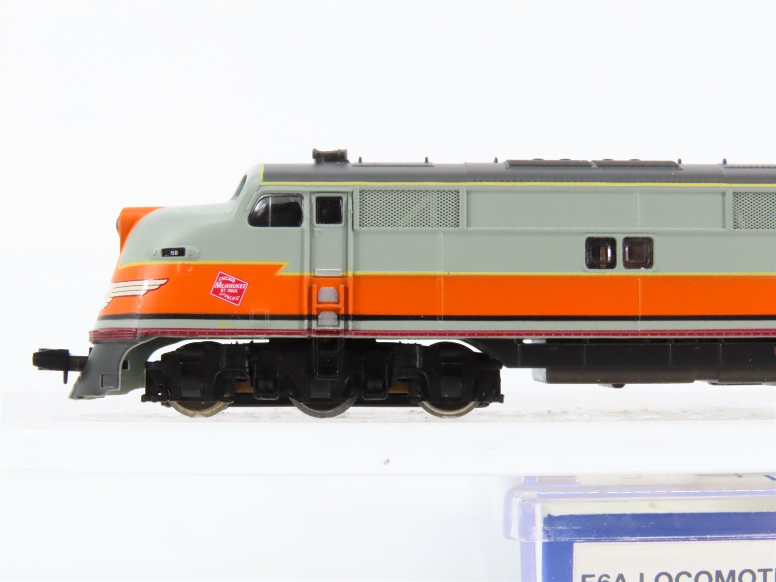N Scale Life-Like 7357 MILW Milwaukee Road EMD E6A Diesel Locomotive #15B