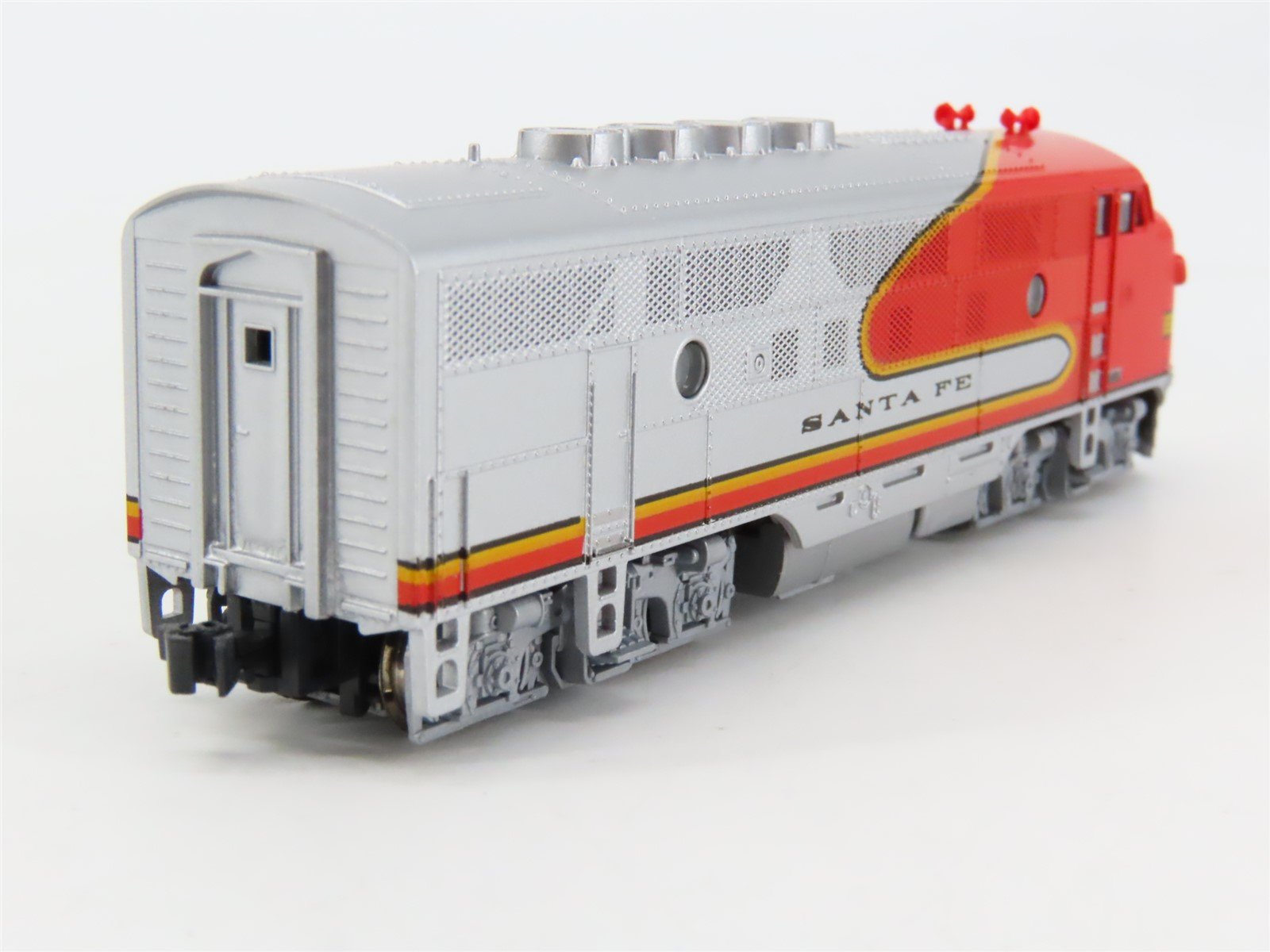 N Scale KATO 176-1102 ATSF Santa Fe EMD F3A Diesel #21C - DCC Ready