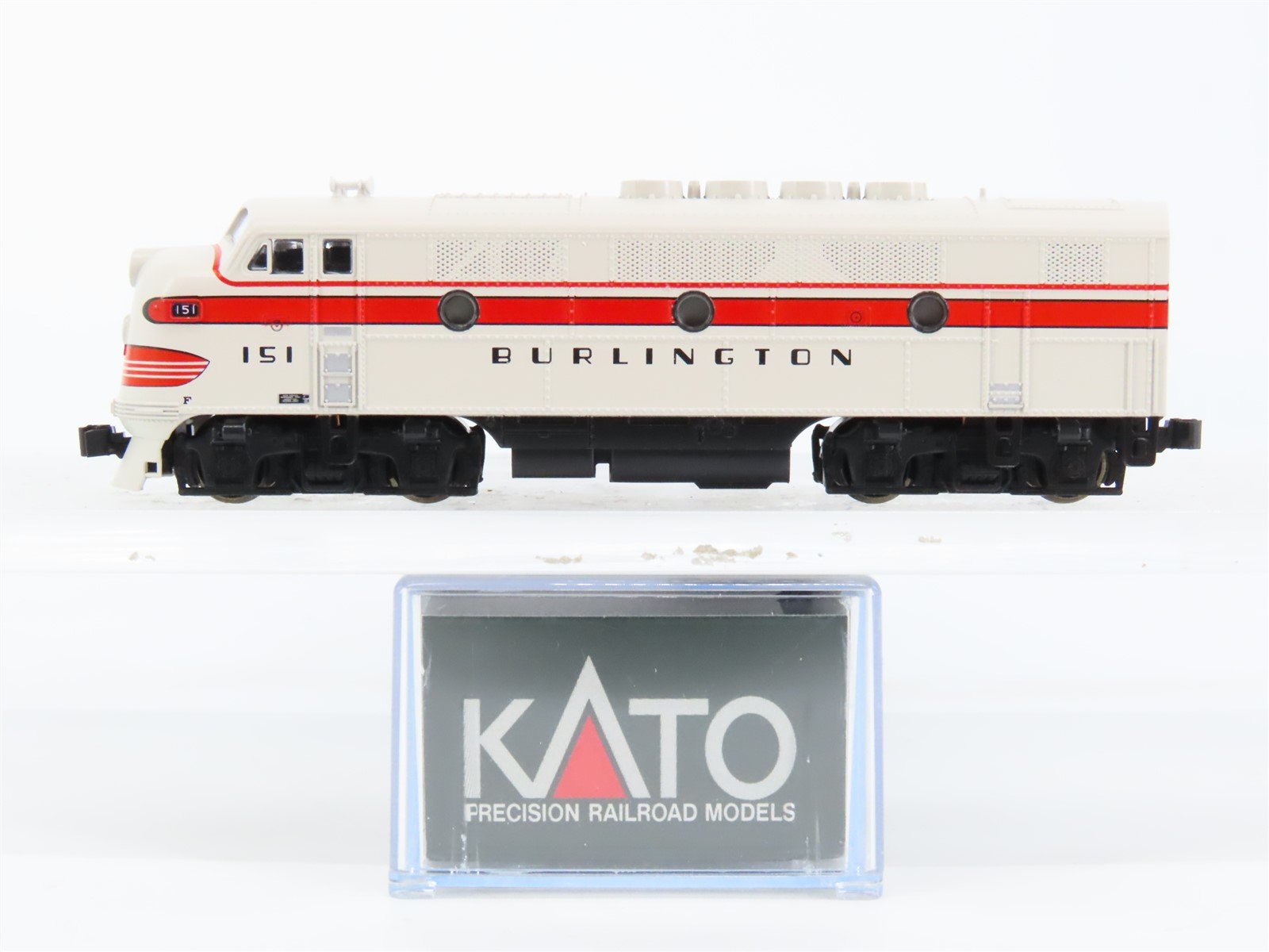 N Scale KATO CB&Q Burlington Route EMD F2A Diesel Locomotive #151 - DCC Ready