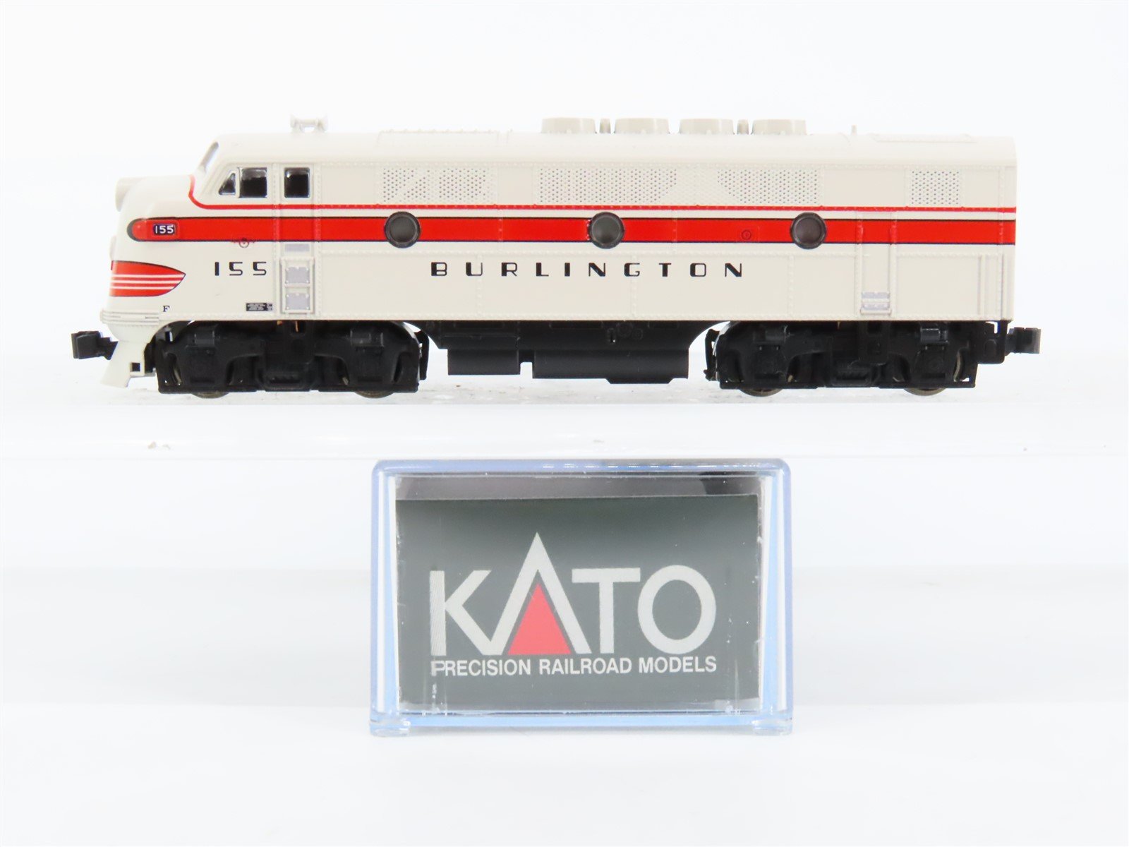 N Scale KATO CB&Q Burlington Route EMD F2A Diesel Locomotive #155 - DCC Ready