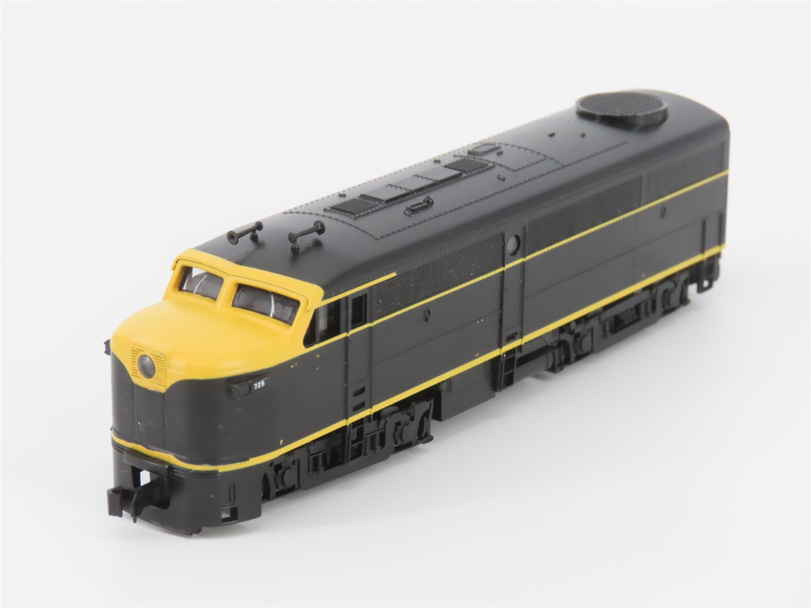 N Scale Life-Like 7415 Unlettered ERIE ALCO FA1 Diesel Locomotive #725 - Custom
