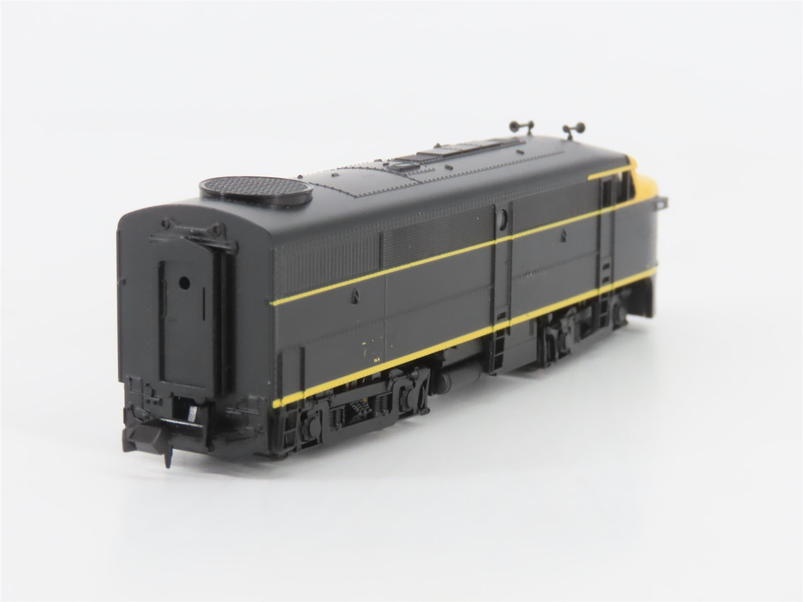 N Scale Life-Like 7415 Unlettered ERIE ALCO FA1 Diesel Locomotive #725 - Custom