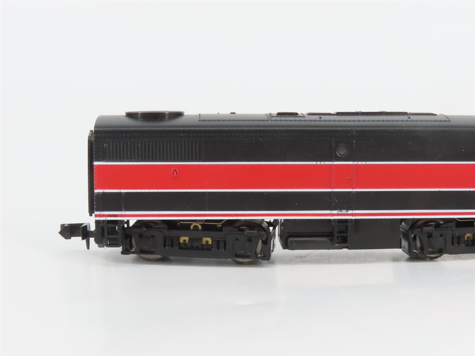 N Scale Life-Like 7425 RI Rock Island ALCO FB1 Diesel Locomotive #145B