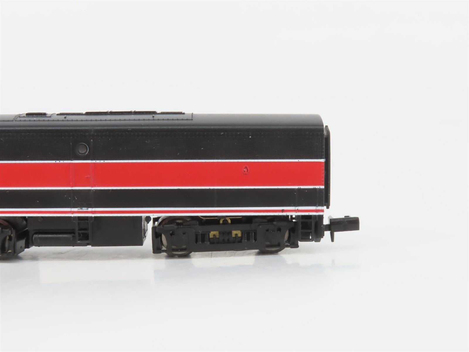 N Scale Life-Like 7425 RI Rock Island ALCO FB1 Diesel Locomotive #145B