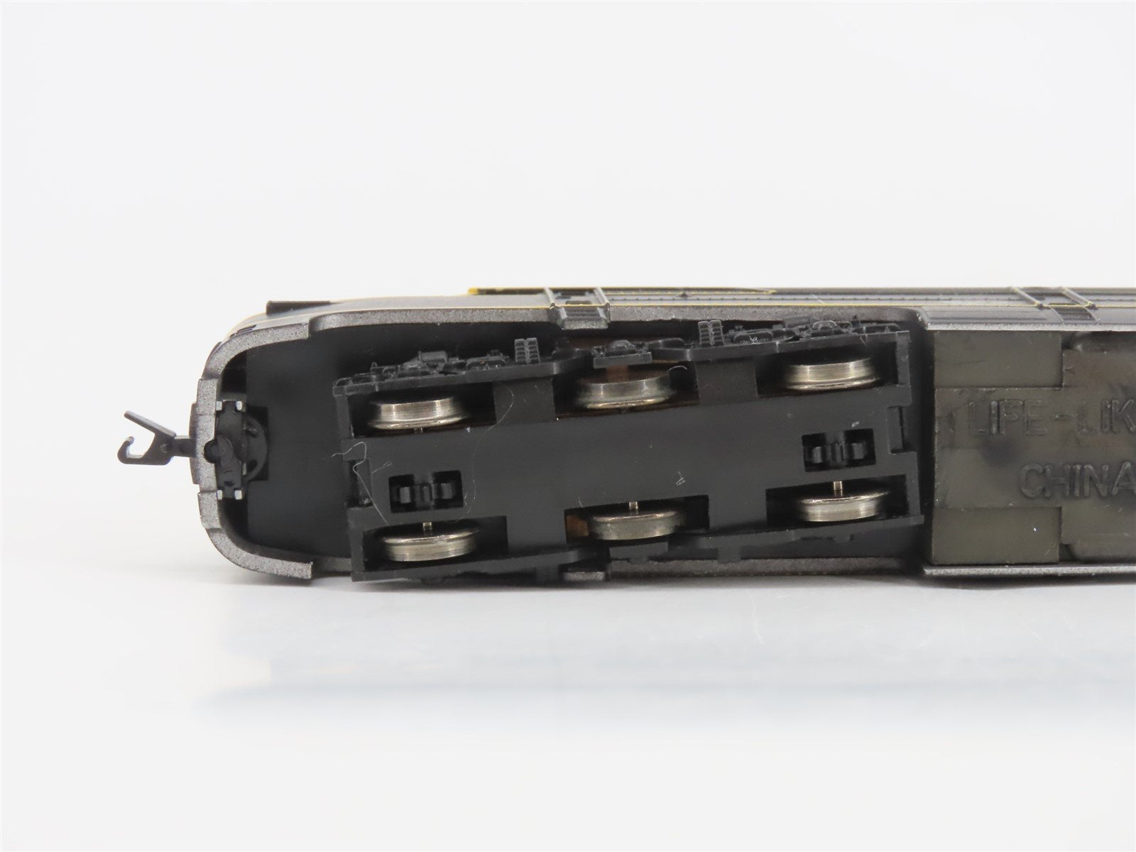 N Scale Life-Like 7053 Unlettered ERIE ALCO PA Diesel Locomotive #853 - Custom