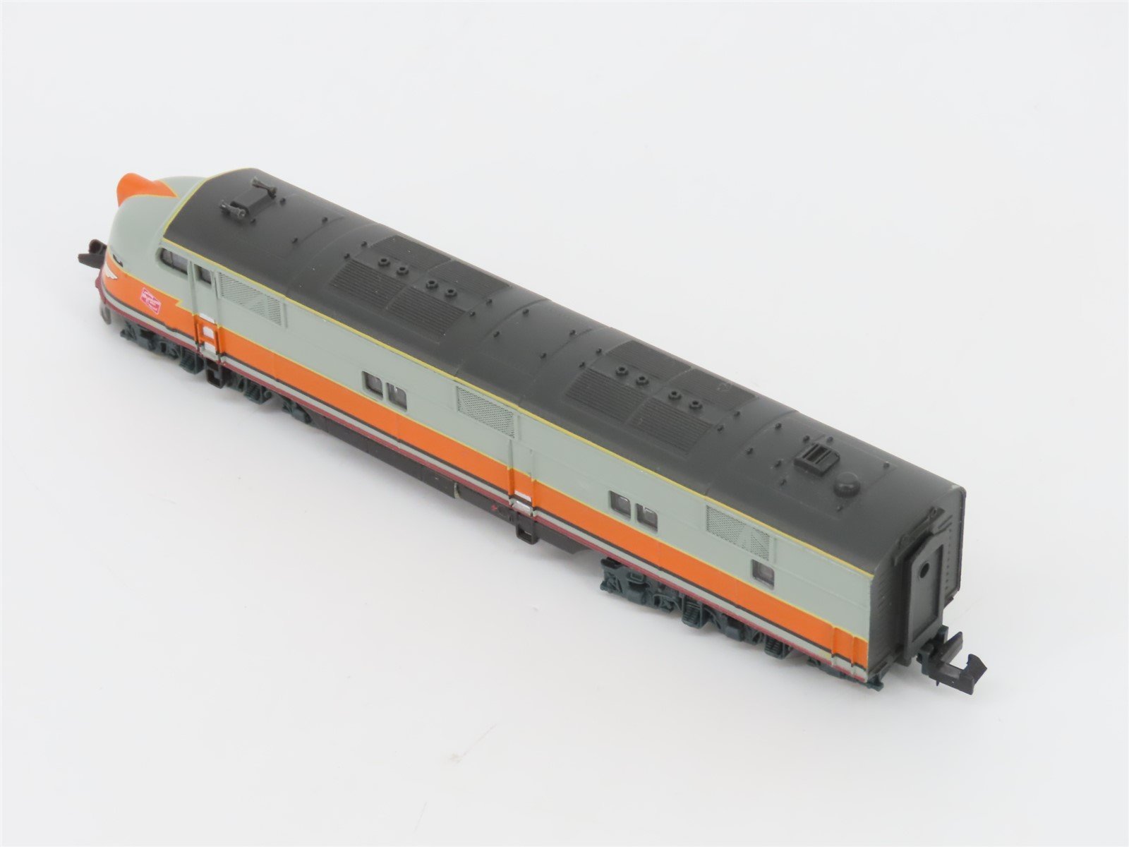N Scale Life-Like 7357 MILW Milwaukee Road EMD E6A Diesel Locomotive #15B