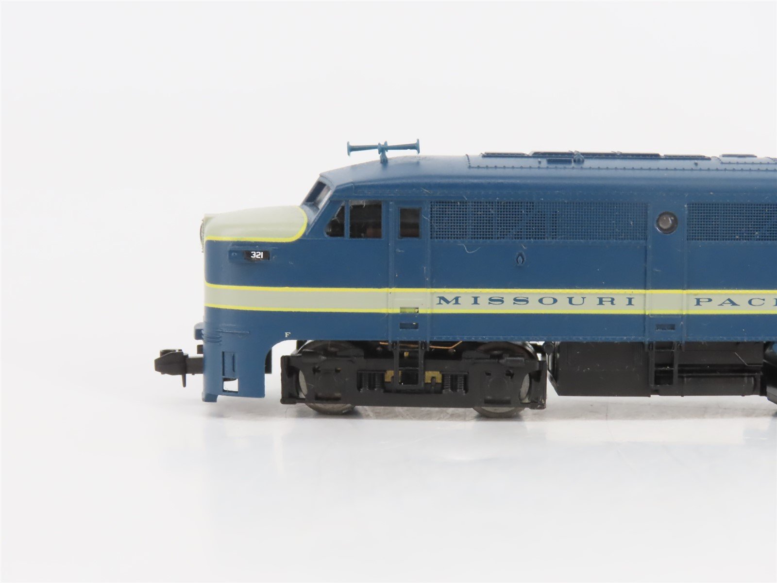 N Scale Life-Like 7421 MP Missouri Pacific ALCO FA1 Diesel Locomotive #321