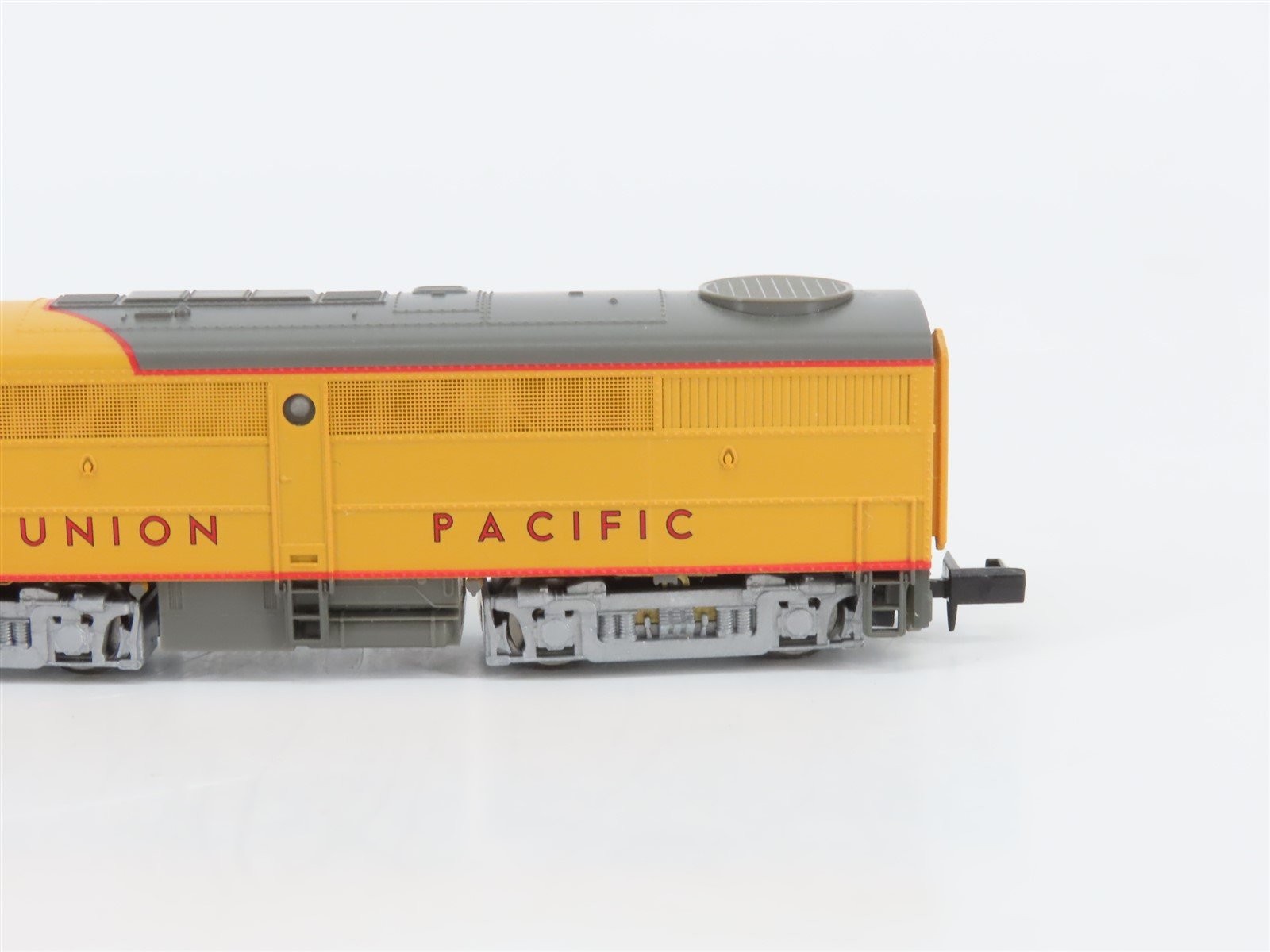 N Scale Life-Like 7430 UP Union Pacific ALCO FA1 Diesel Locomotive #1643
