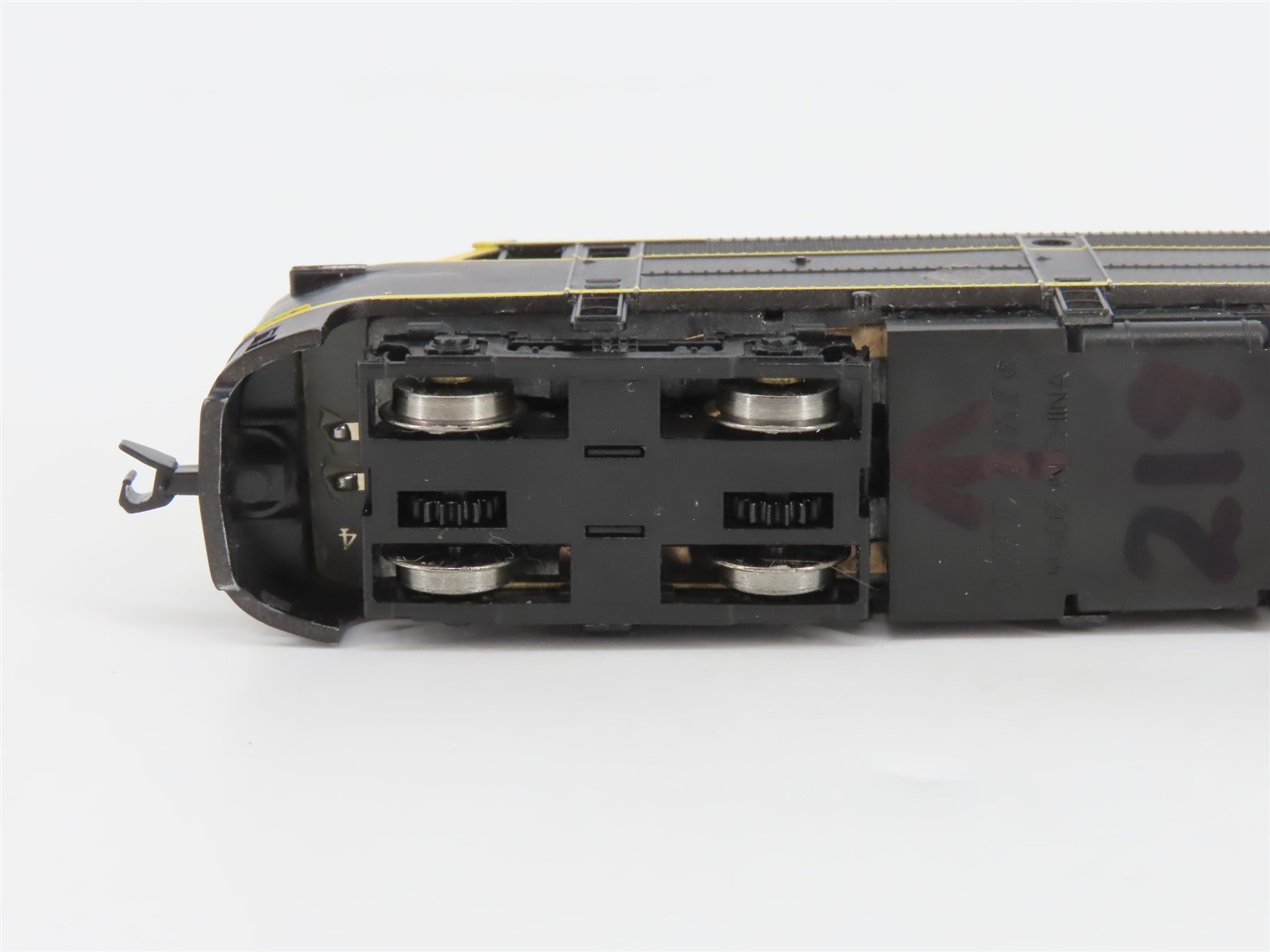 N Scale Life-Like 7416 Unlettered ERIE ALCO PA Diesel Locomotive #729 - Custom