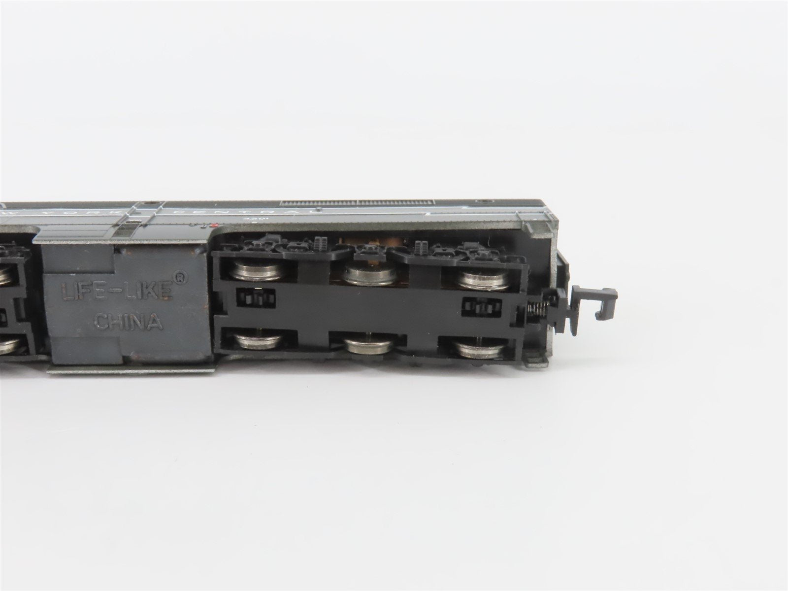 N Scale Life-Like 7080 NYC New York Central ALCO PA Diesel Locomotive #4201