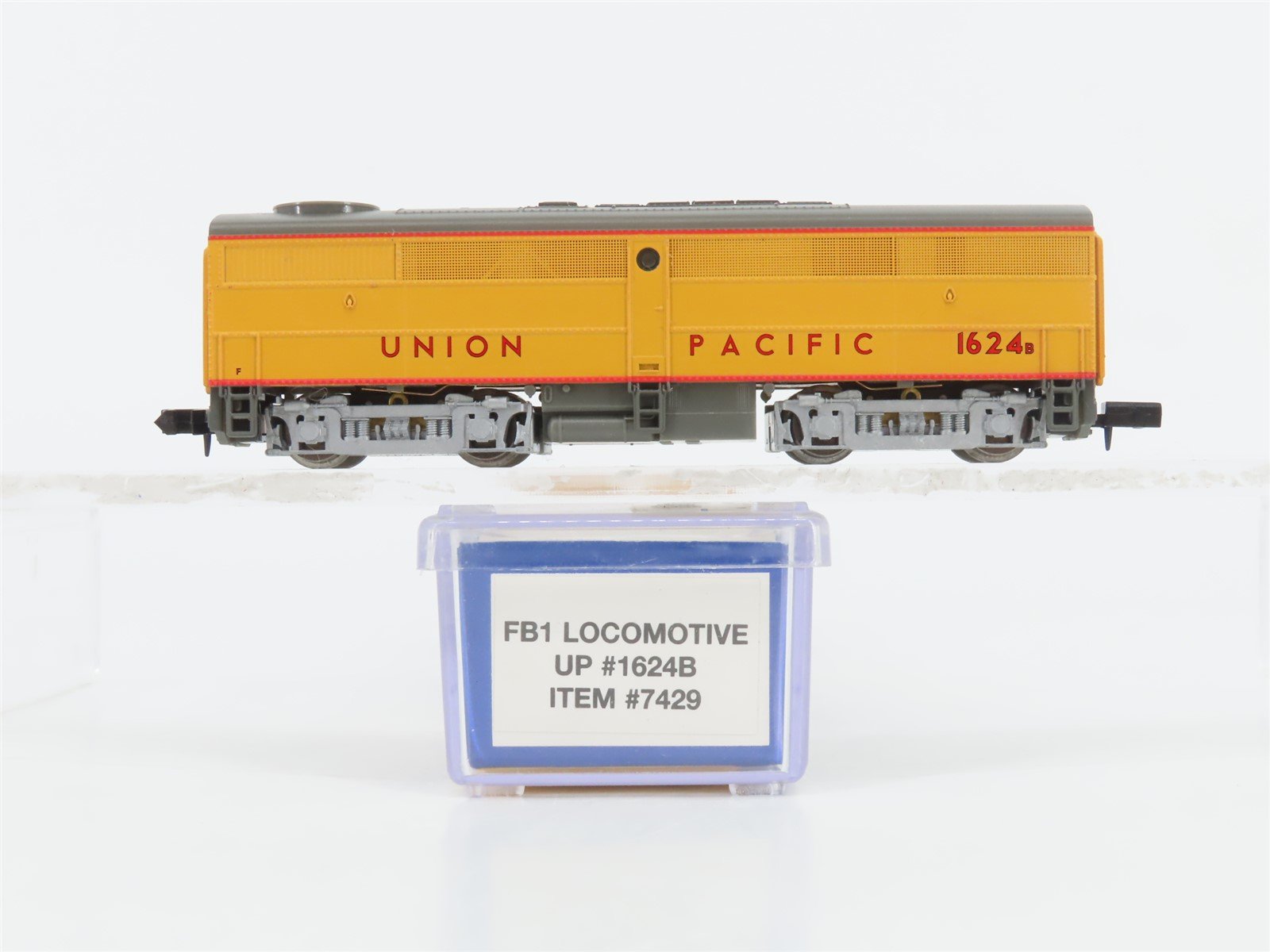 N Scale Life-Like 7429 UP Union Pacific ALCO FB1 Diesel Locomotive #1624B