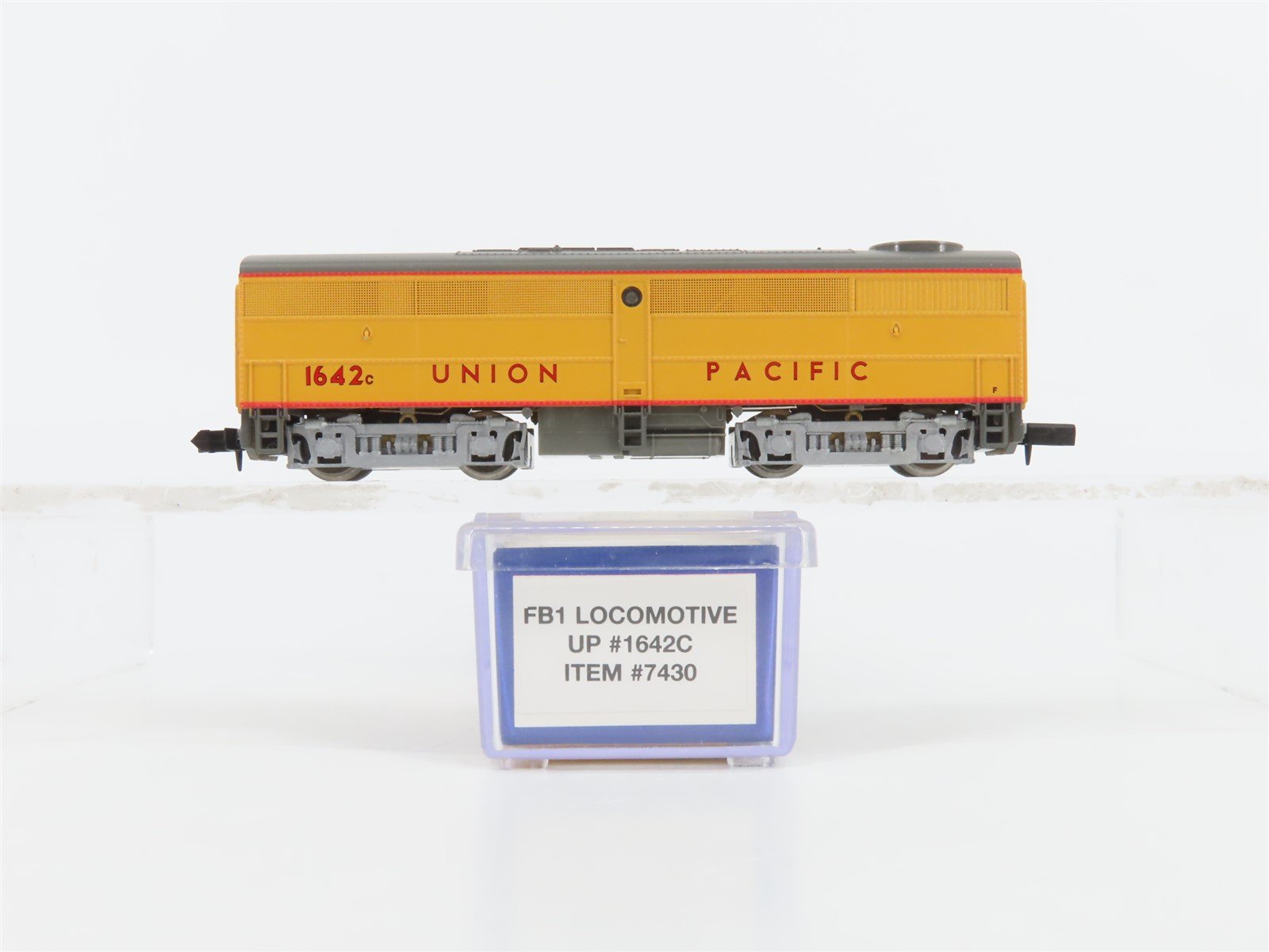 N Scale Life-Like 7430 UP Union Pacific ALCO FB1 Diesel Locomotive #1642C