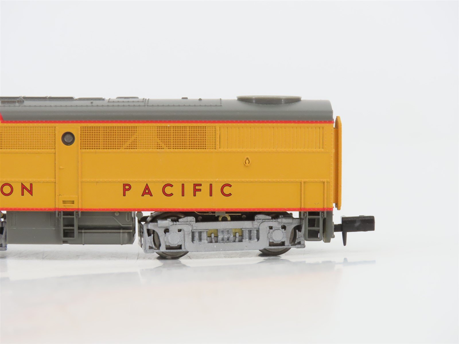 N Scale Life-Like 7429 UP Union Pacific ALCO FA1 Diesel Locomotive #1624