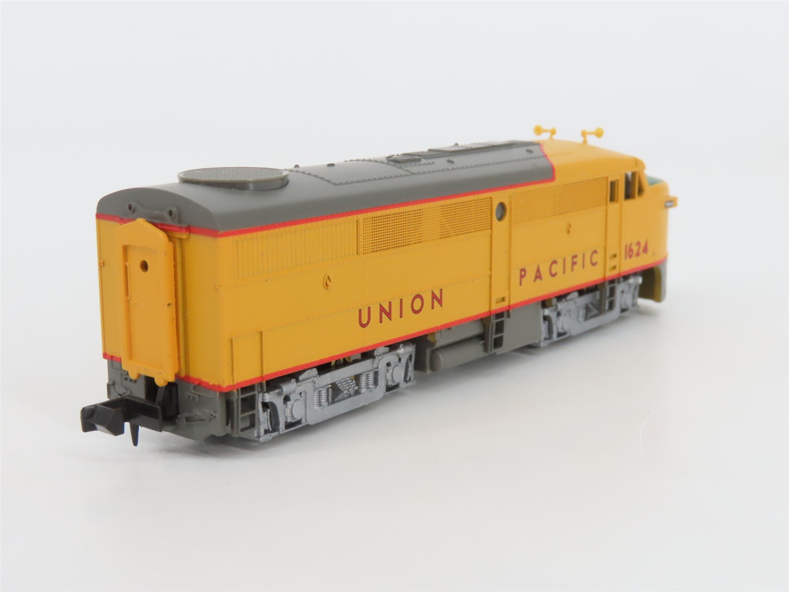 N Scale Life-Like 7429 UP Union Pacific ALCO FA1 Diesel Locomotive #1624