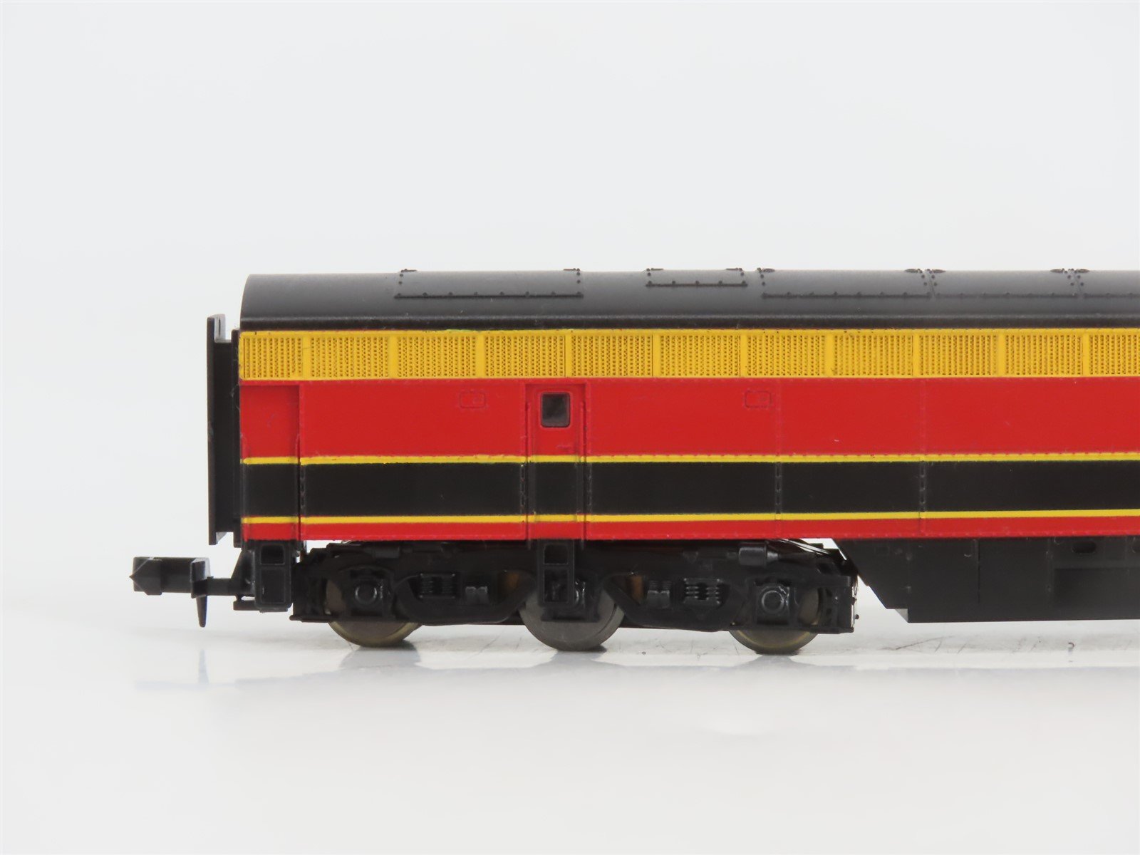 N Scale Life-Like 7497 KCS Kansas City Southern FM Erie-Built B-Unit Diesel #62B