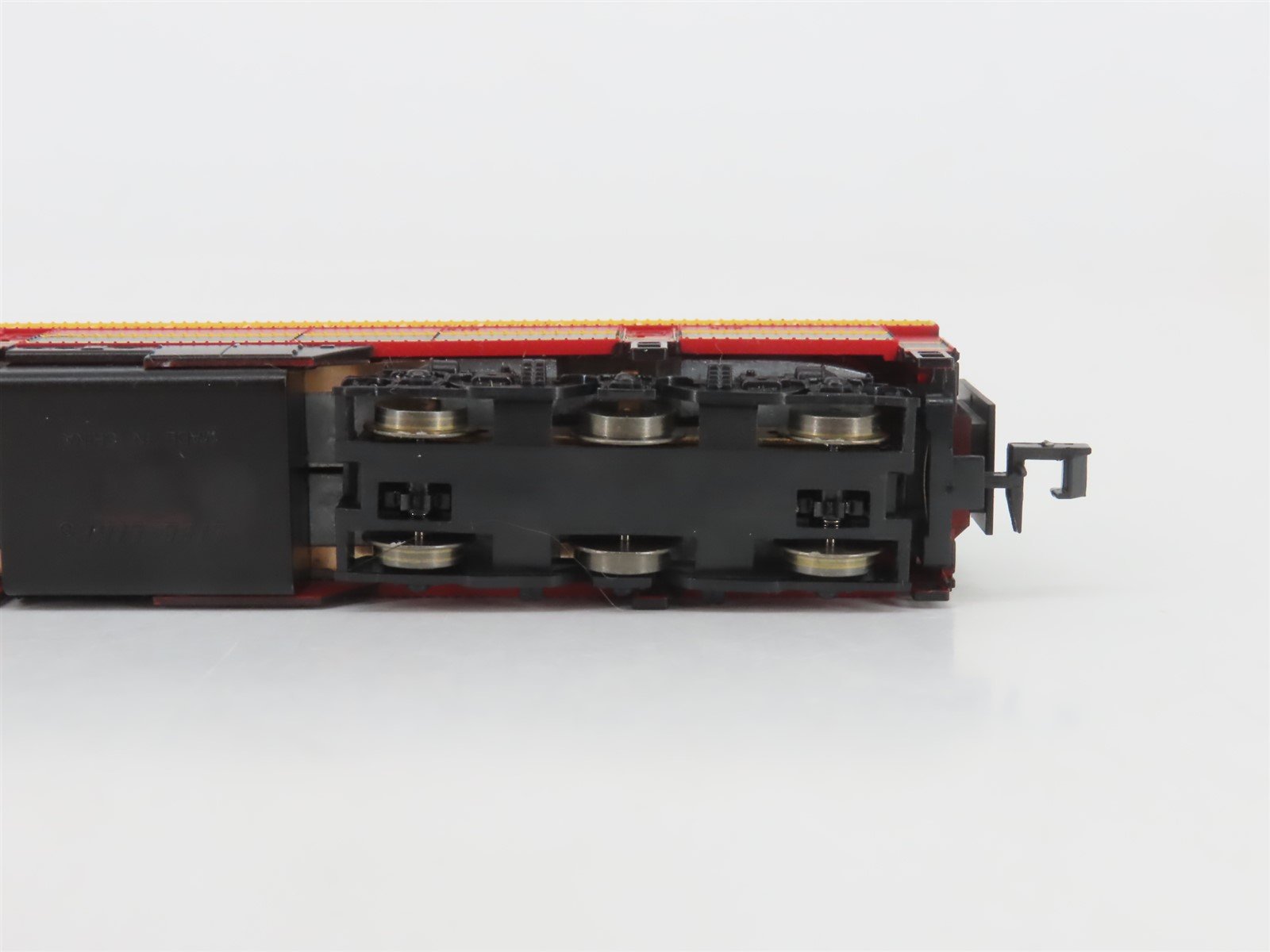 N Scale Life-Like 7497 KCS Kansas City Southern FM Erie-Built B-Unit Diesel #62B