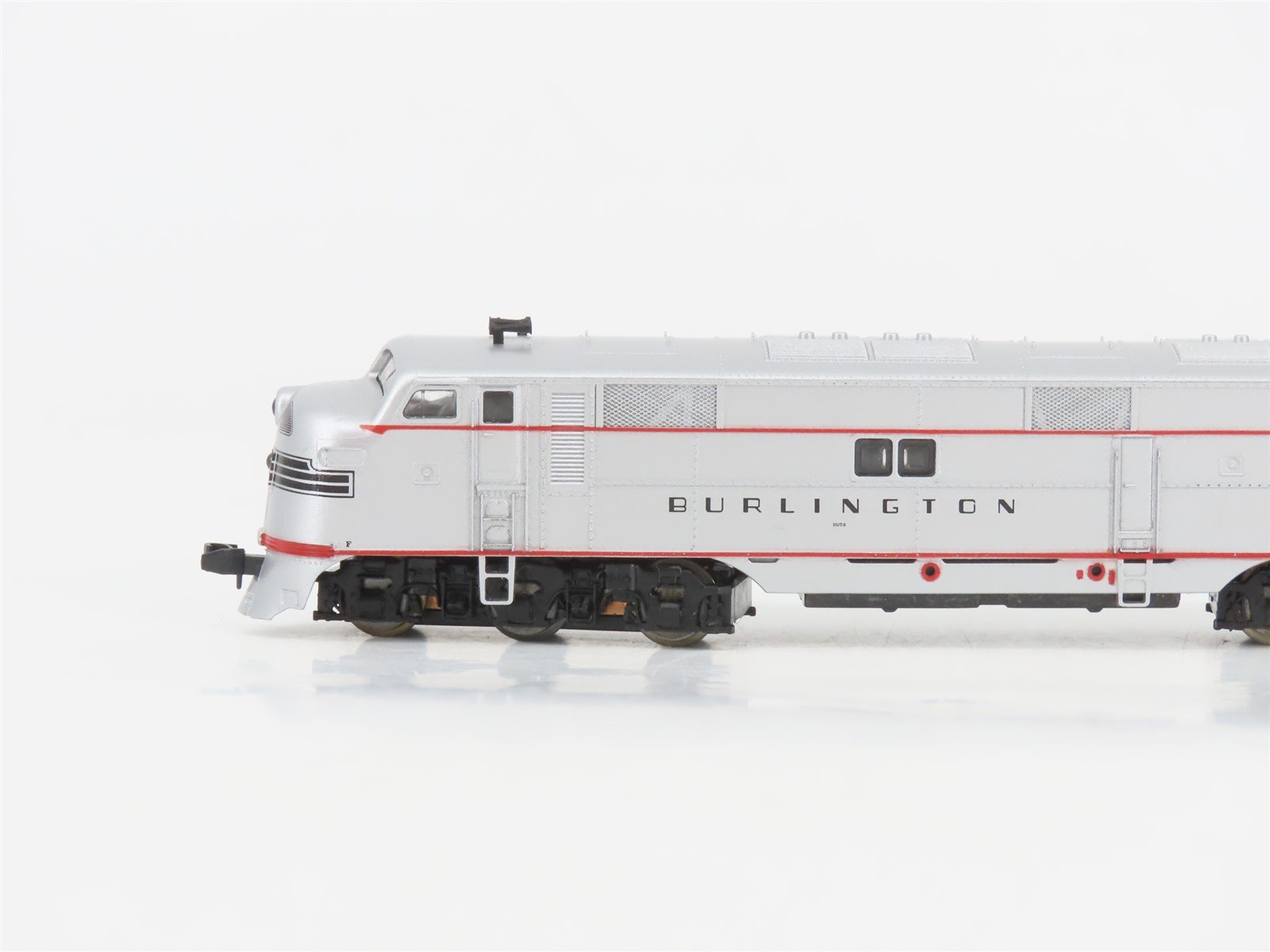 N Scale Life-Like 7027 CB&Q Burlington Route EMD E7A Diesel Locomotive #9920B