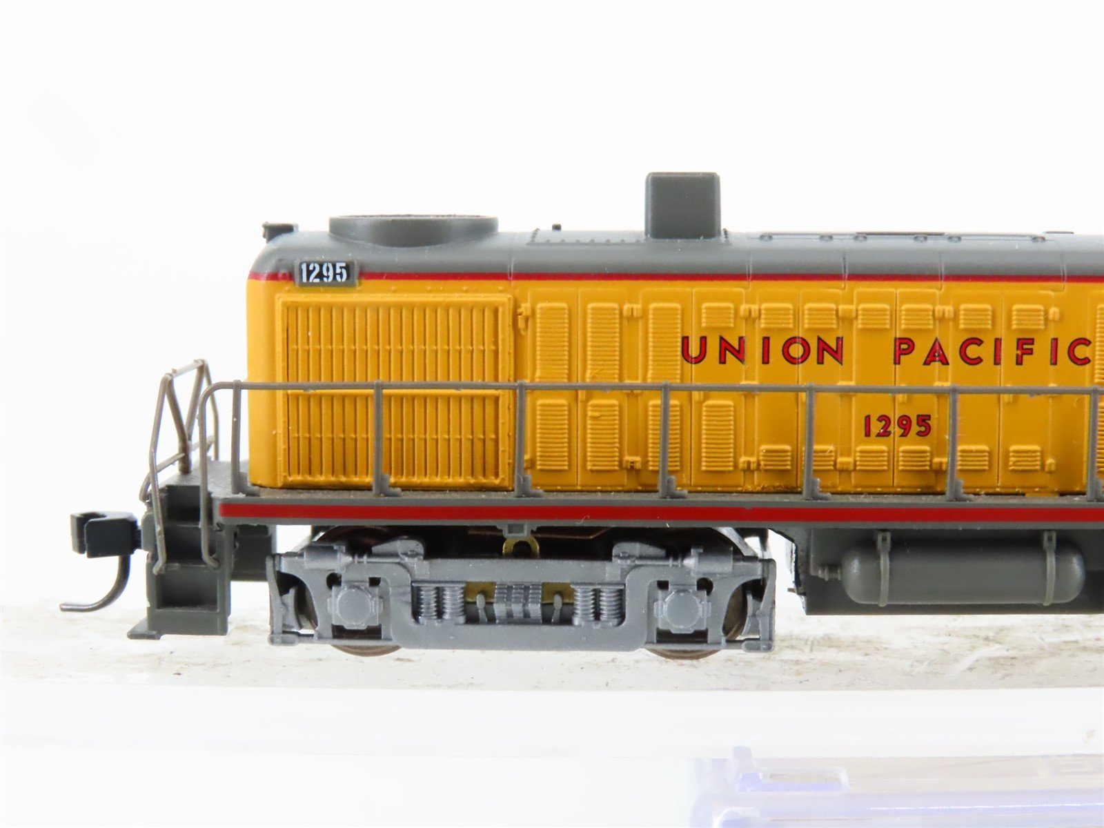 N Scale Life-Like 920-75118 UP Union Pacific RS2 Diesel Locomotive #1295