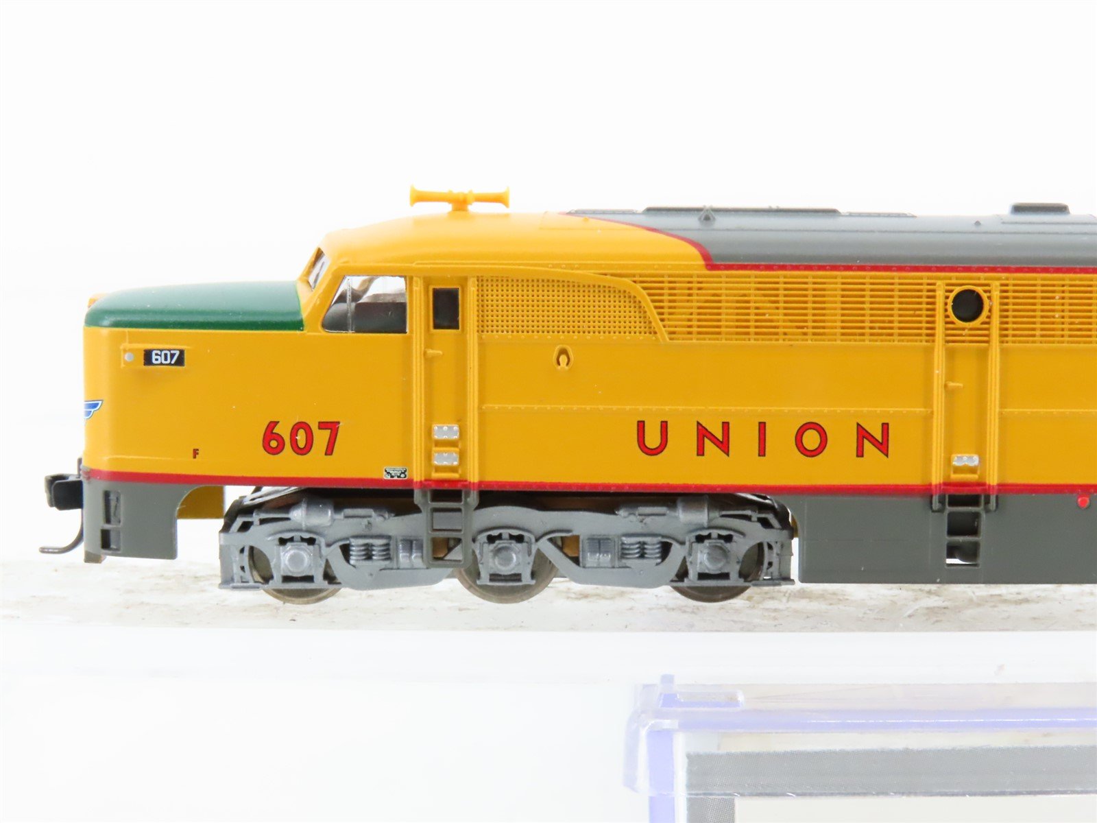 N Scale Life-Like 7583 UP Union Pacific PA Diesel Locomotive #607