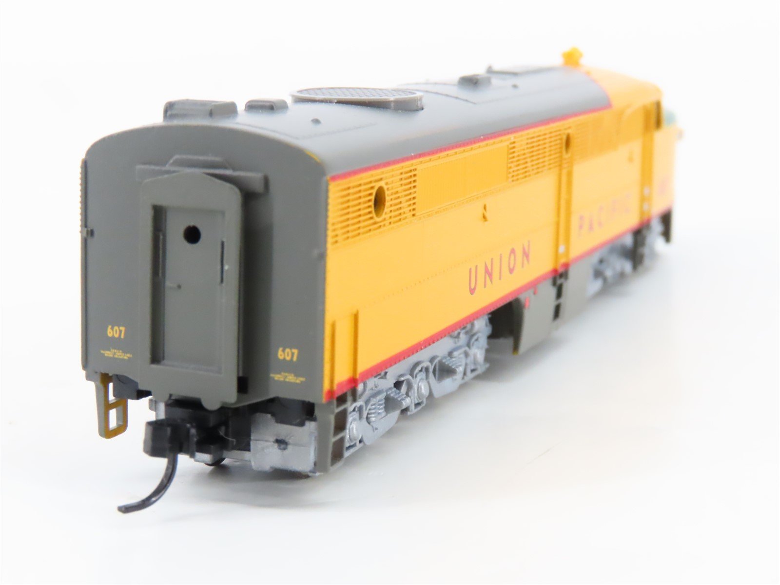 N Scale Life-Like 7583 UP Union Pacific PA Diesel Locomotive #607