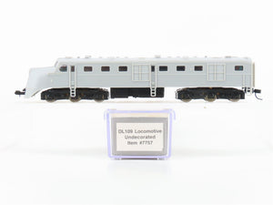 N Scale Life-Like 7757 Undecorated DL109 Diesel Locomotive