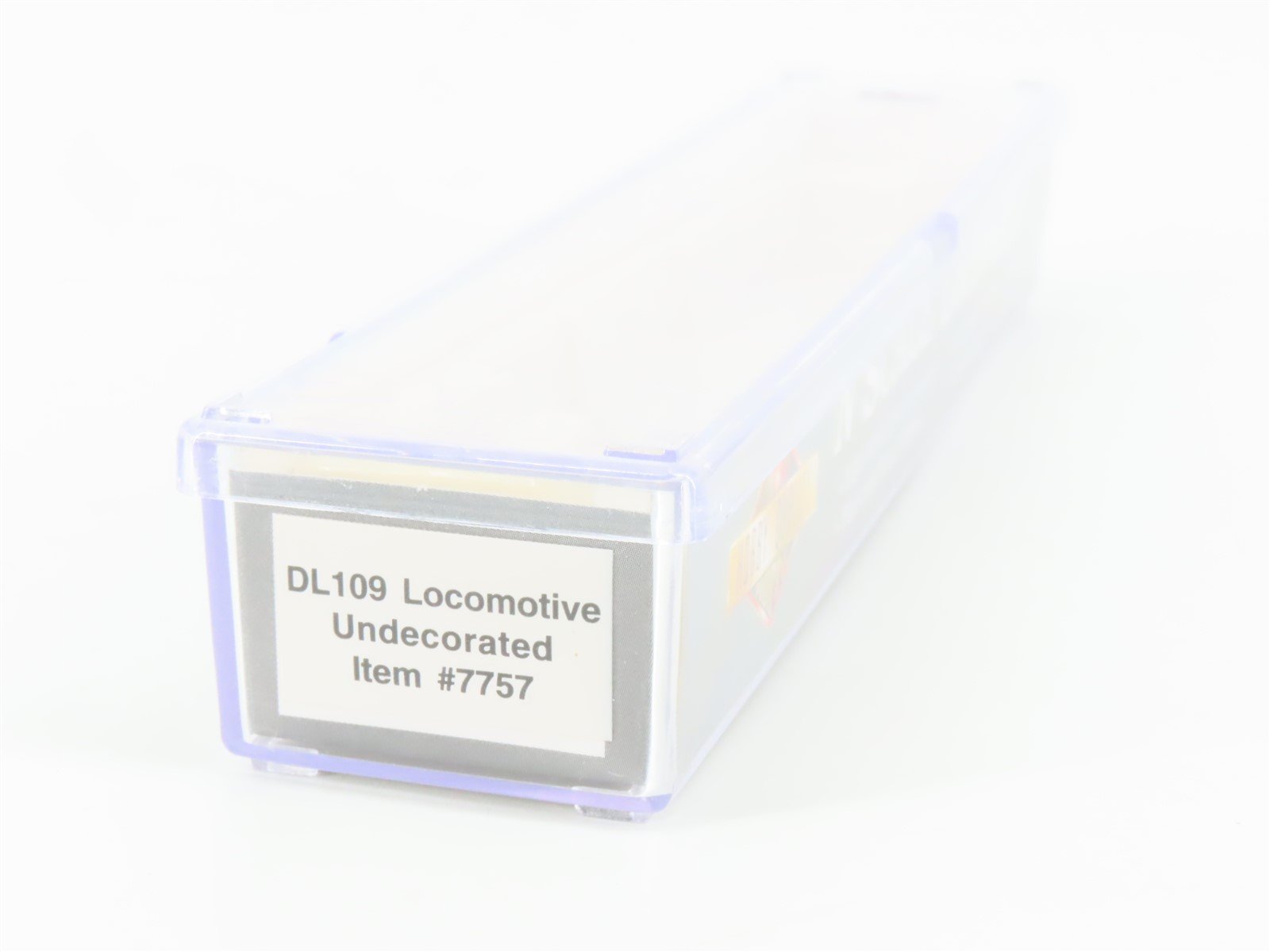 N Scale Life-Like 7757 Undecorated DL109 Diesel Locomotive