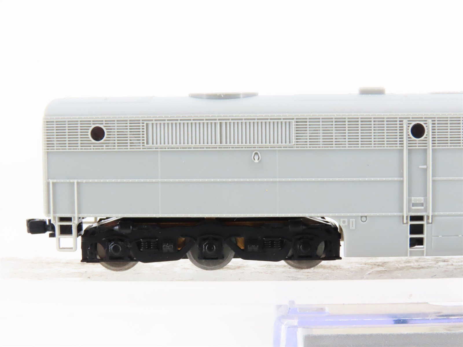 N Scale Life-Like 7585 Undecorated PB Diesel Locomotive