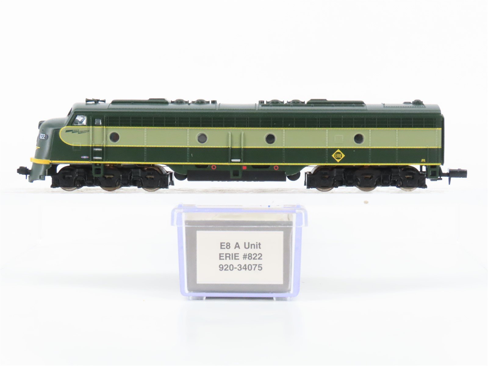 N Scale Life-Like 920-34075 Erie Railway E8A Diesel Locomotive #822