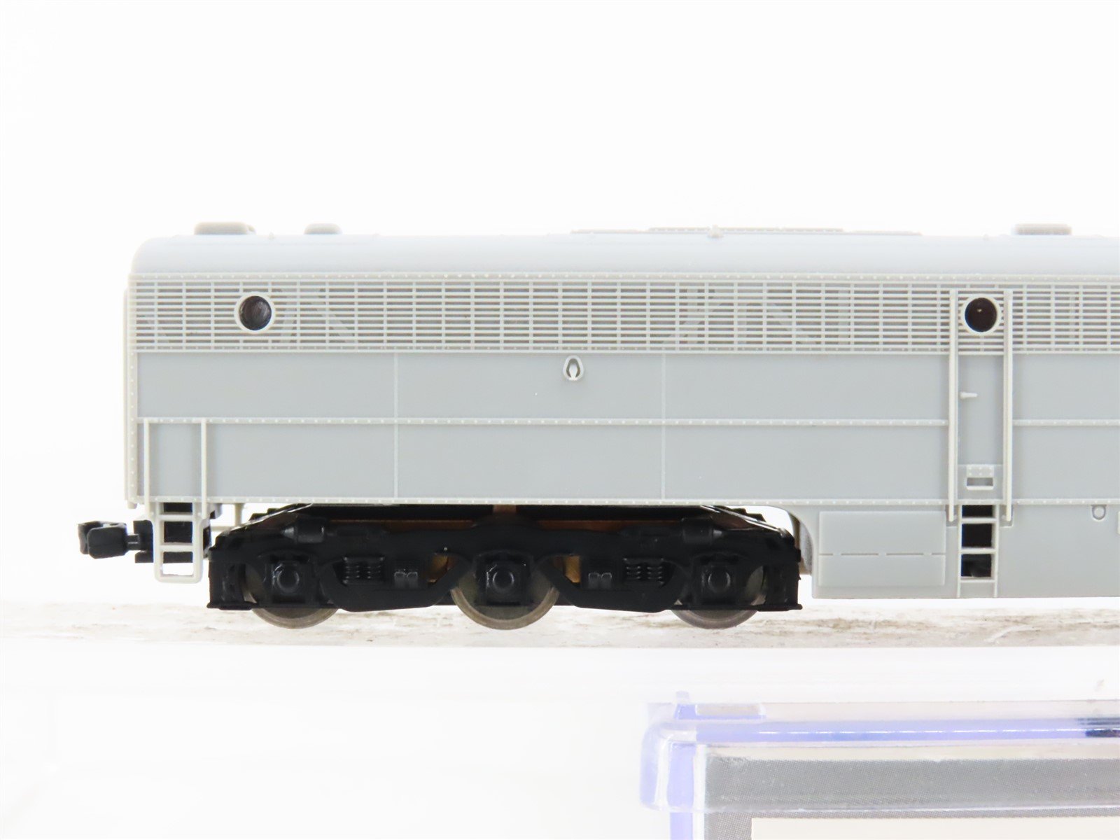 N Scale Life-Like 7585 Undecorated PB Diesel Locomotive