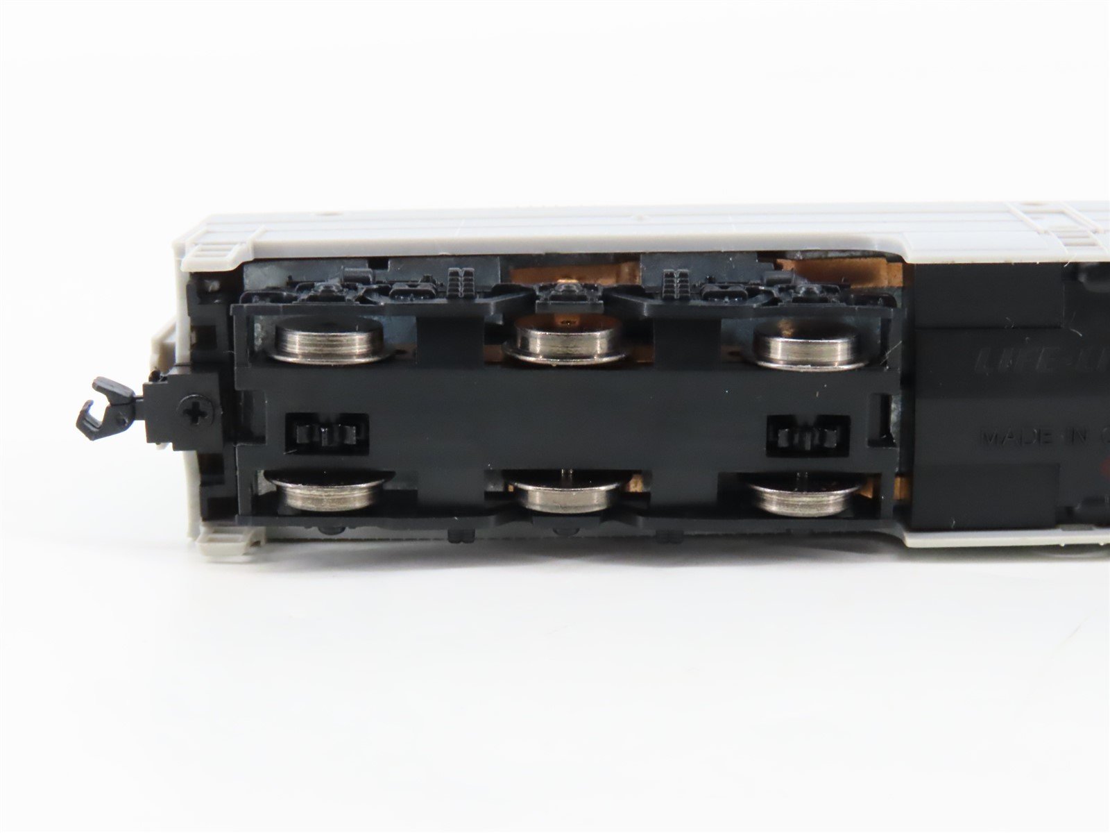 N Scale Life-Like 7585 Undecorated PB Diesel Locomotive