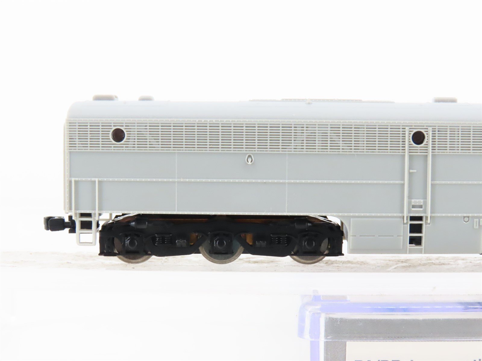 N Scale Life-Like 7585 Undecorated PA Diesel Locomotive