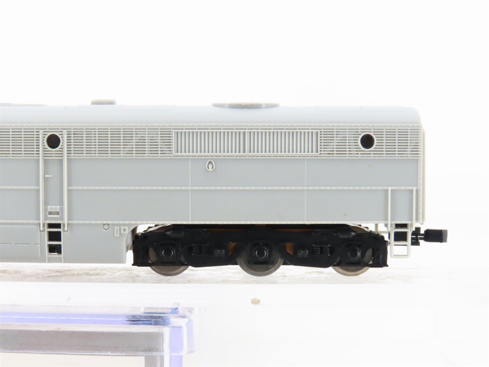 N Scale Life-Like 7585 Undecorated PA Diesel Locomotive