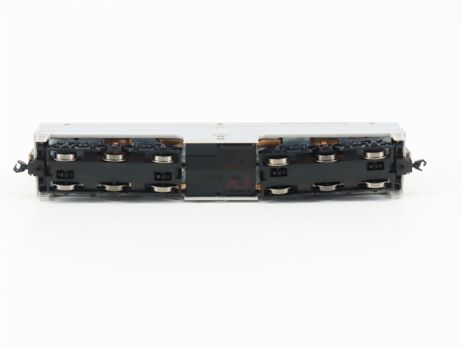 N Scale Life-Like 7585 Undecorated PA Diesel Locomotive