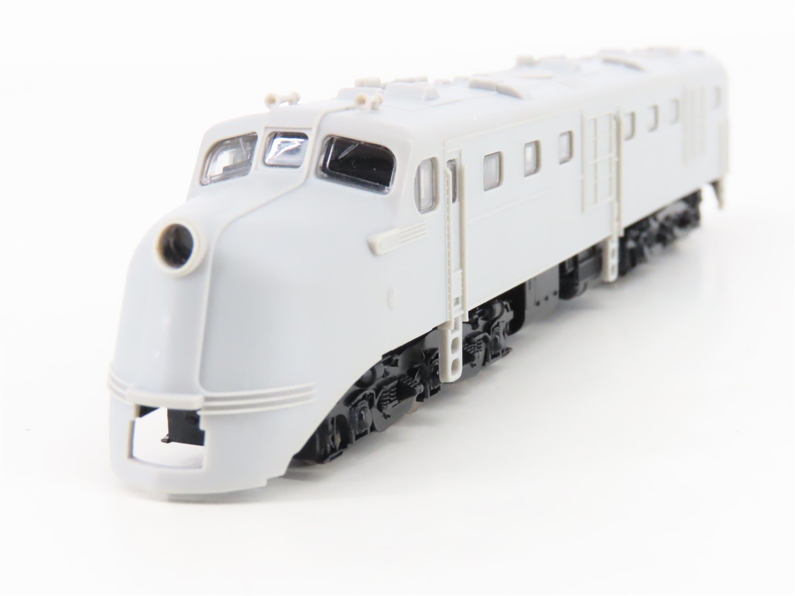 N Scale Life-Like 7757 Undecorated DL109 Diesel Locomotive
